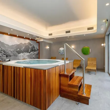 With Balcony In The Mountains By Renters Hotel apartamentowy Zakopane