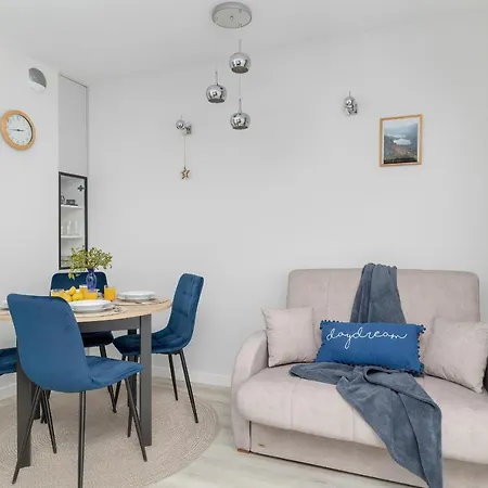 With Balcony In The Mountains By Renters Hotel apartamentowy Zakopane