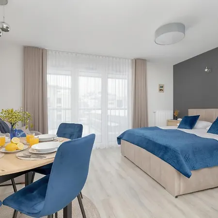 With Balcony In The Mountains By Renters Lejlighedshotel Zakopane